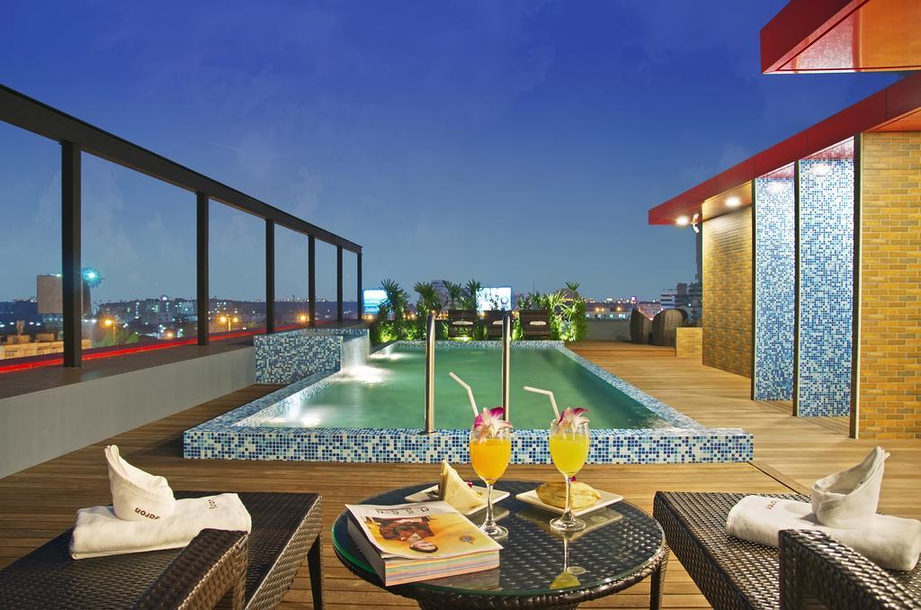 Villa Baron Sha Plus Нонтхабури Экстерьер фото